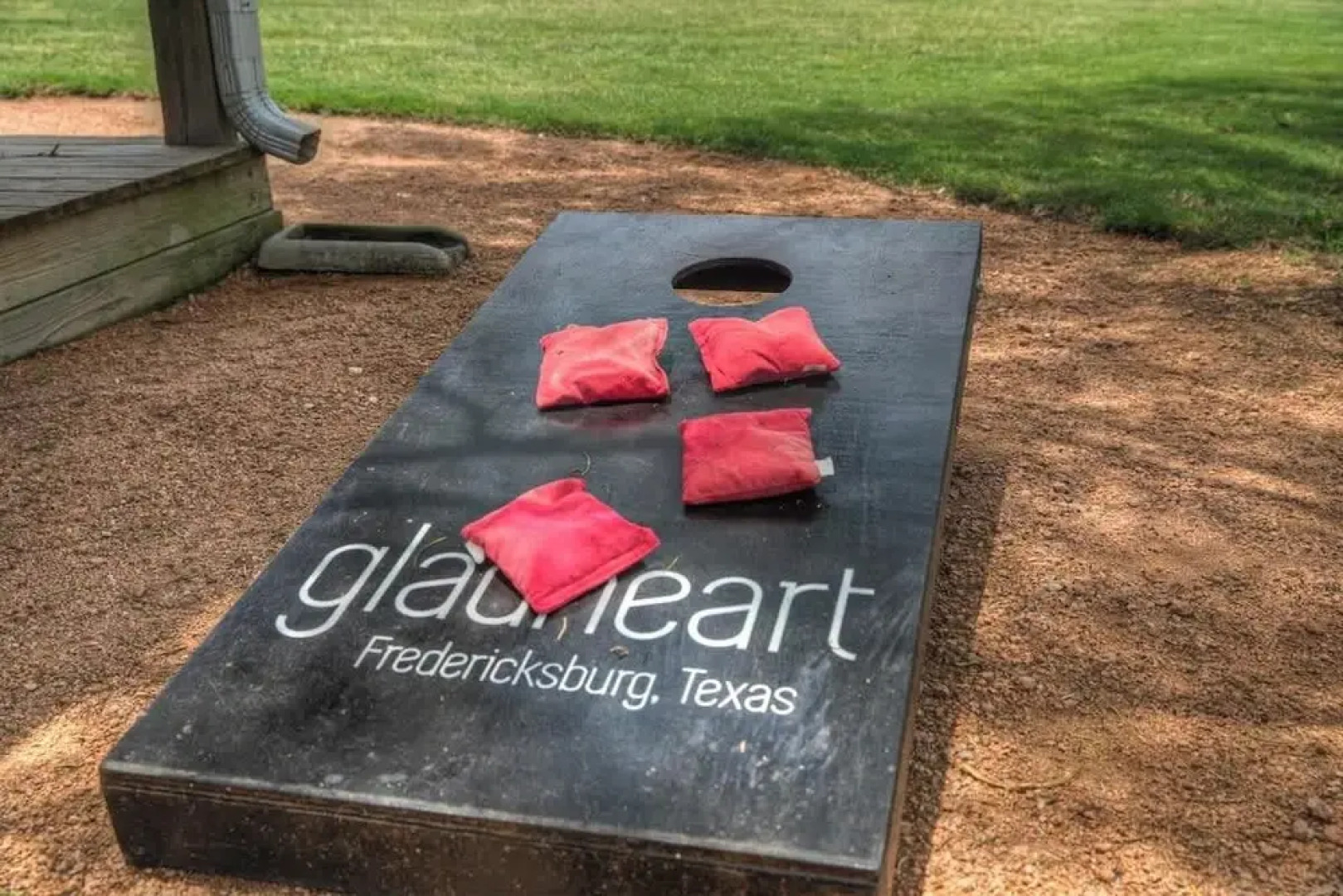 Willie the Modern Tiny Home W/hot-tub & Firetable