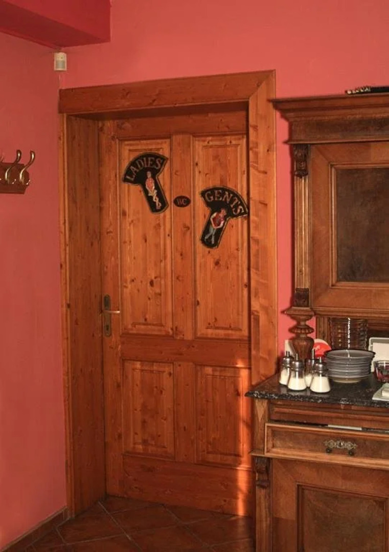 Penzion a restaurace " Zlatý Strom"