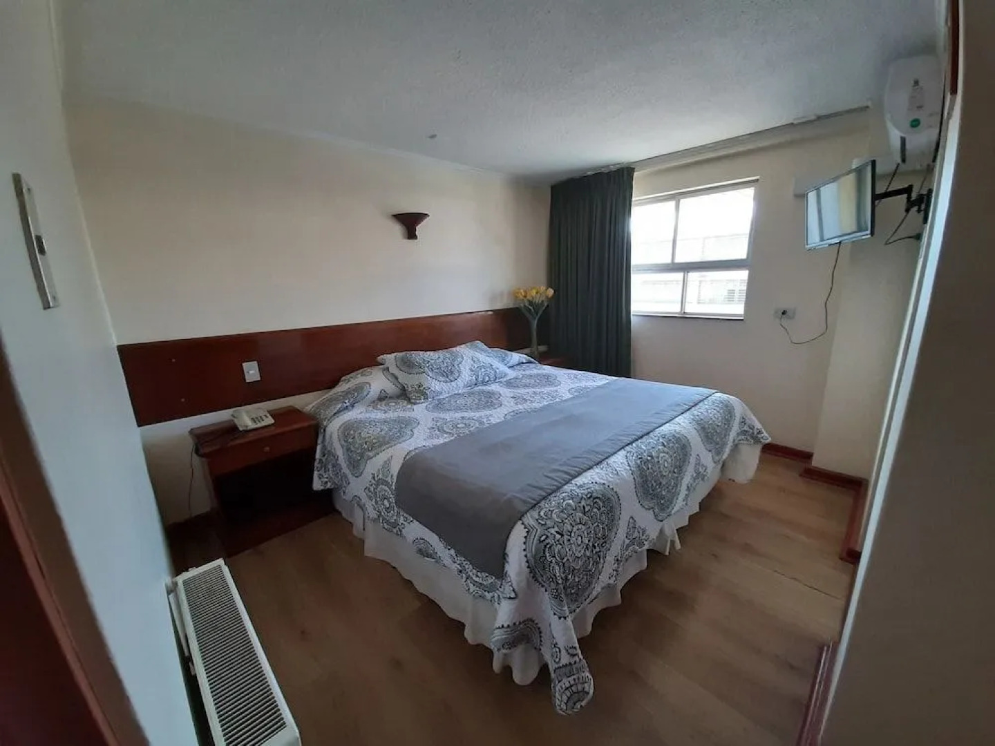 Nativo Hotel y Cafeteria