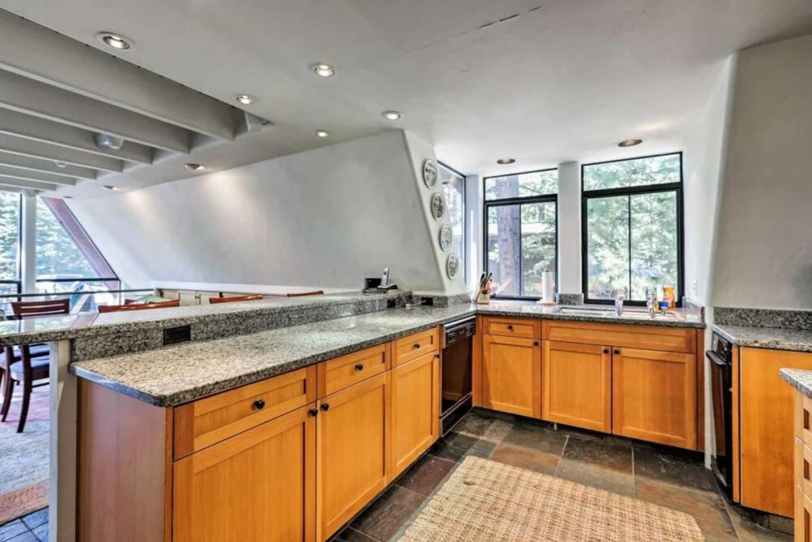 Squaw Valley Mountain Chalet w/ Private Hot Tub!