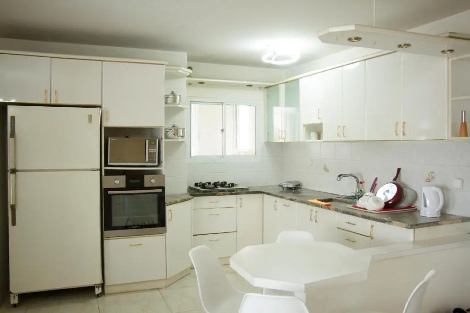 Beautiful 3 Bedroom Apartment