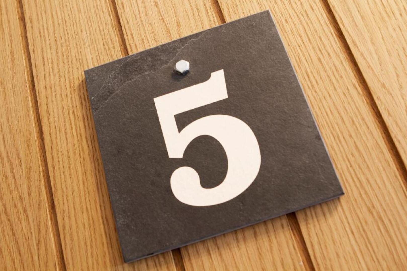 Romneys Apartments and Suites