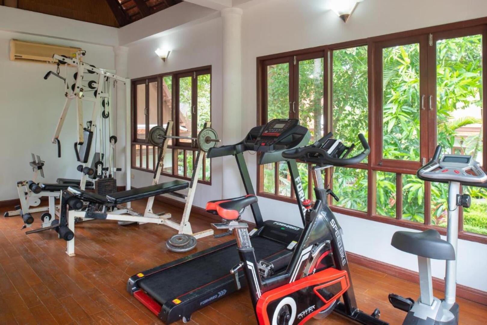 Royal Lanta Resort & Spa