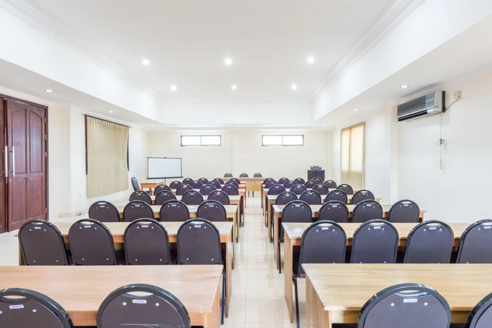 Airy Siranindi Sis Al Jufri 17 Palu