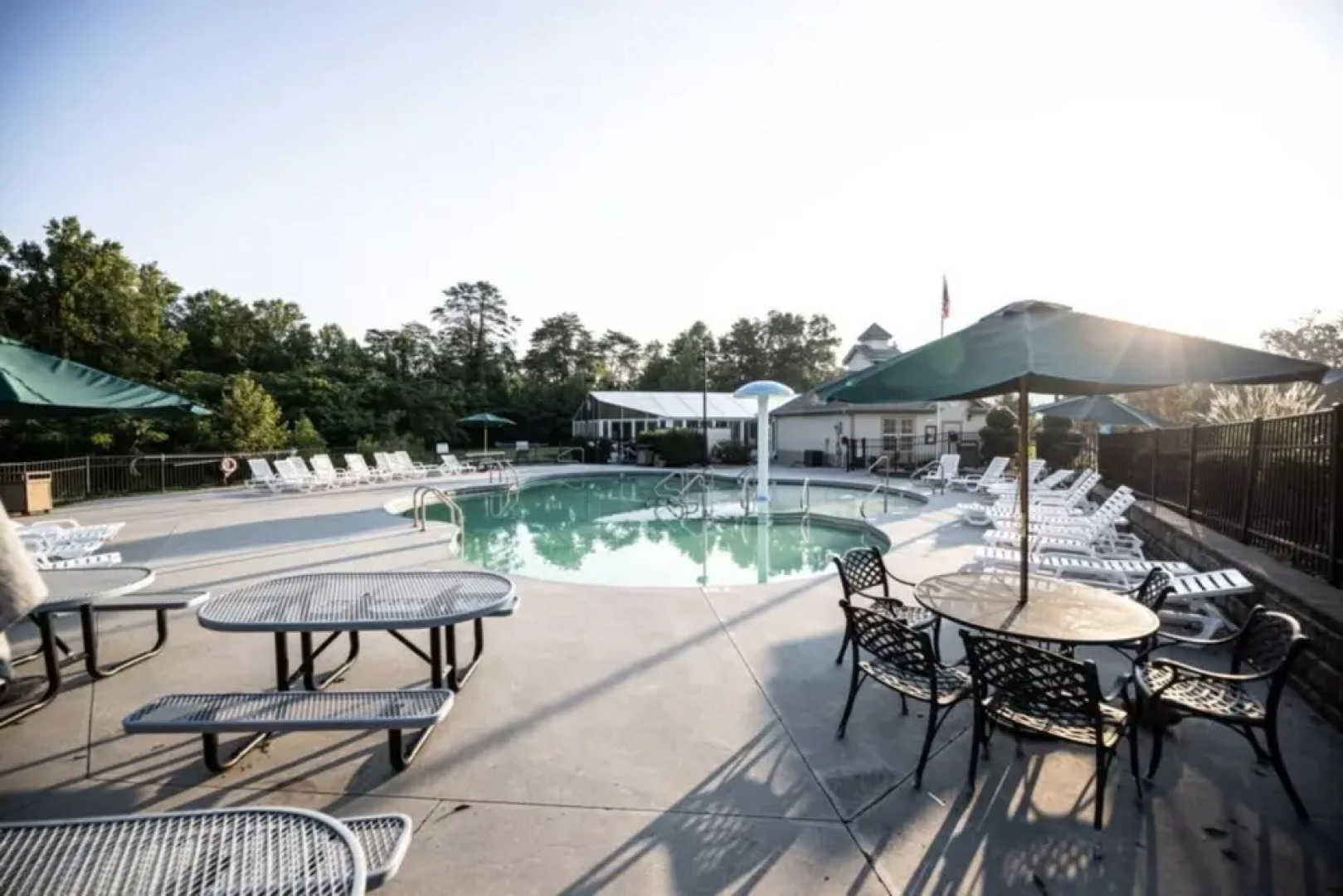 MVC - Unit 1302 - The Cove