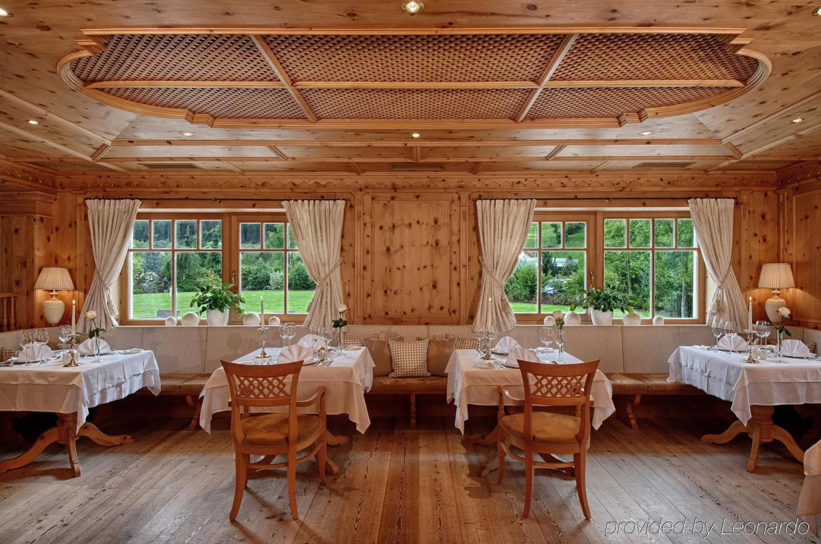 Alpenpalace Luxury Hideaway & Spa Retreat