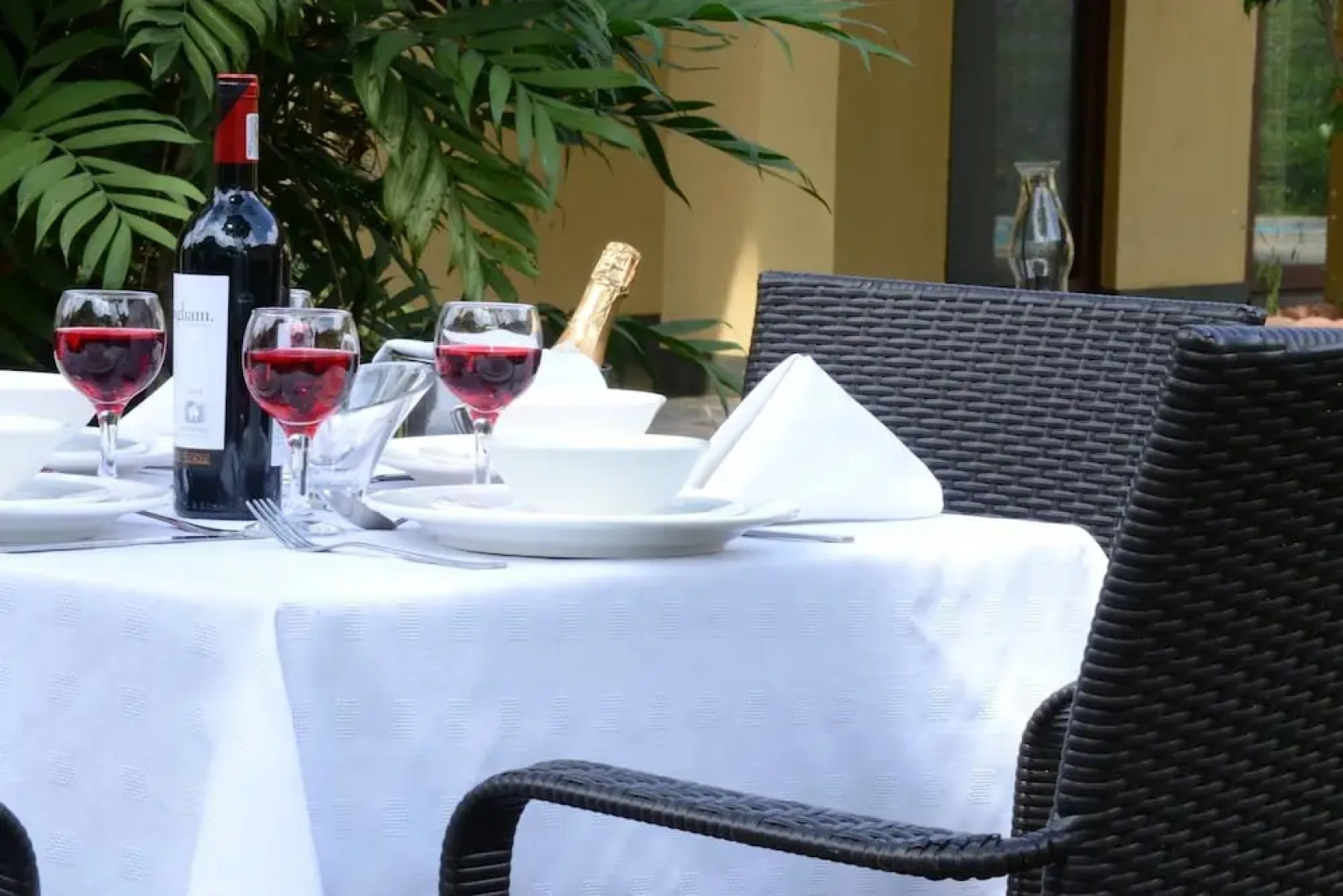 Macha-Leni on 10 Boutique Hotel