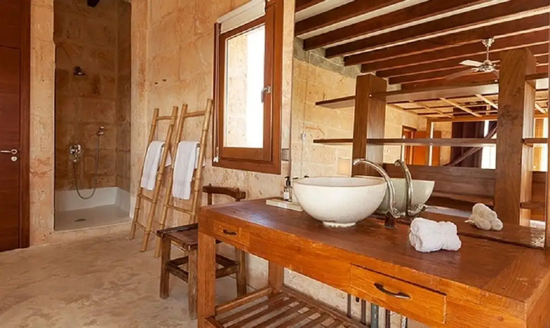 Residence By G Son Covas