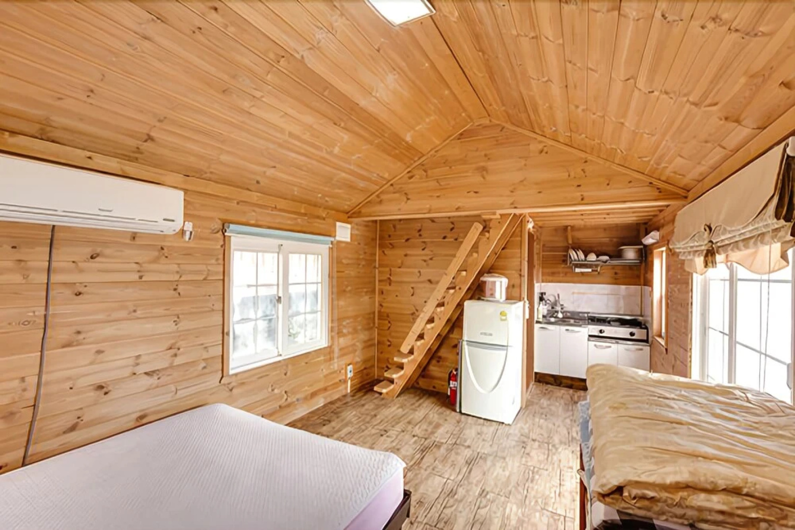 Yeongdeok Darnim Pension