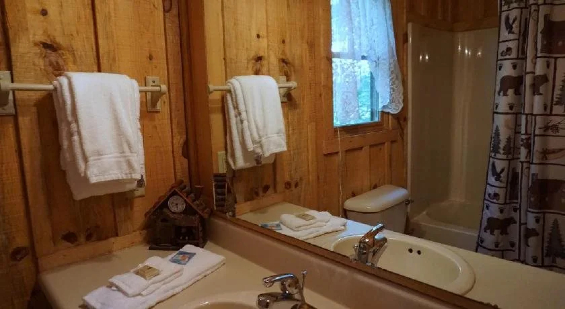 Paradise Cabins, Resort & Spa