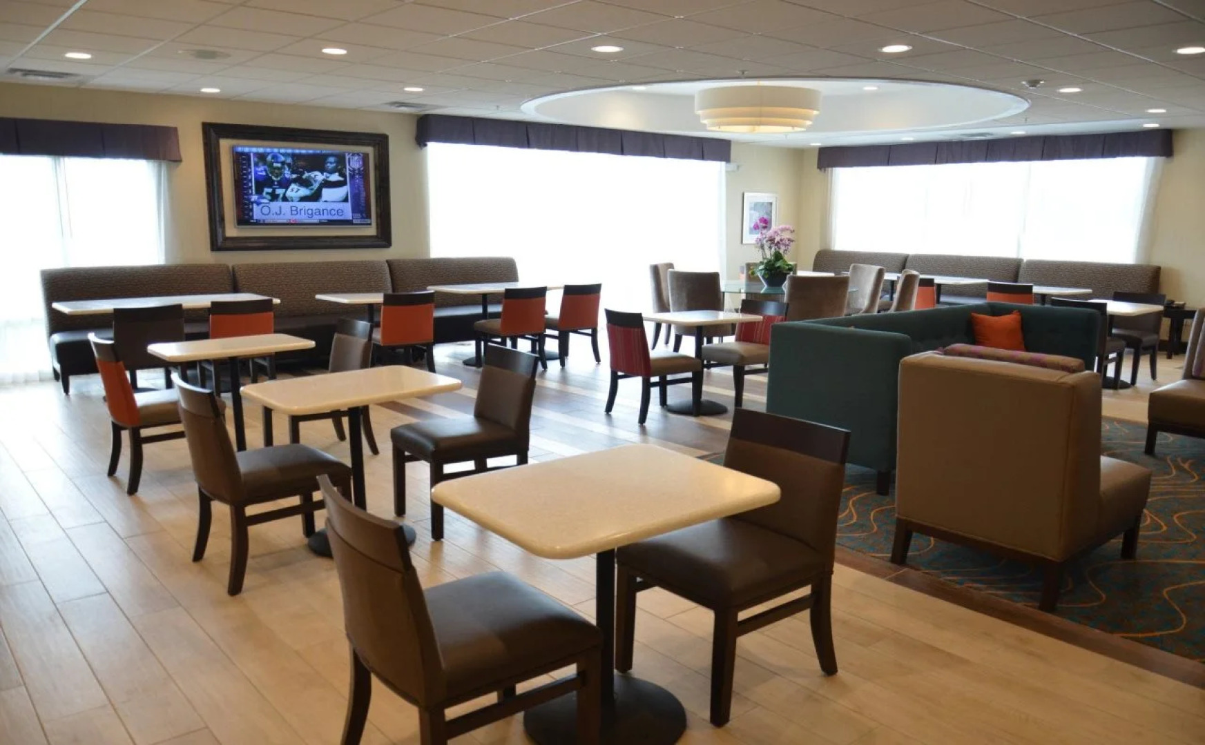 Holiday Inn Express Cheektowaga North East by IHG