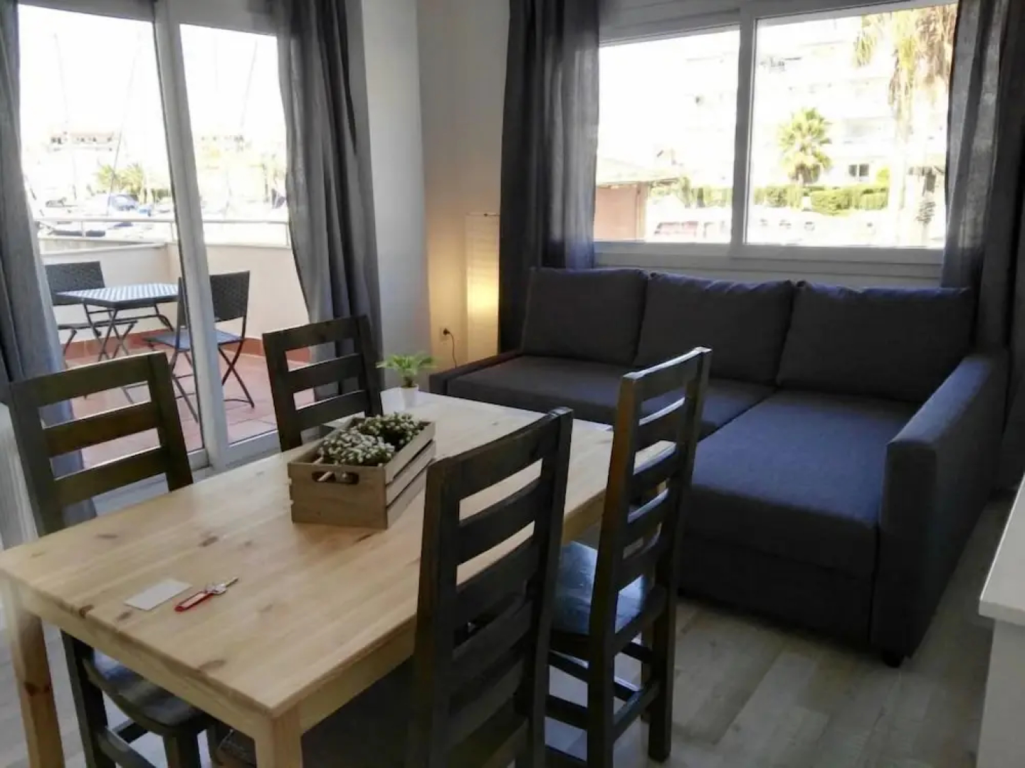 Vista Roses Mar - Apartamento con piscina