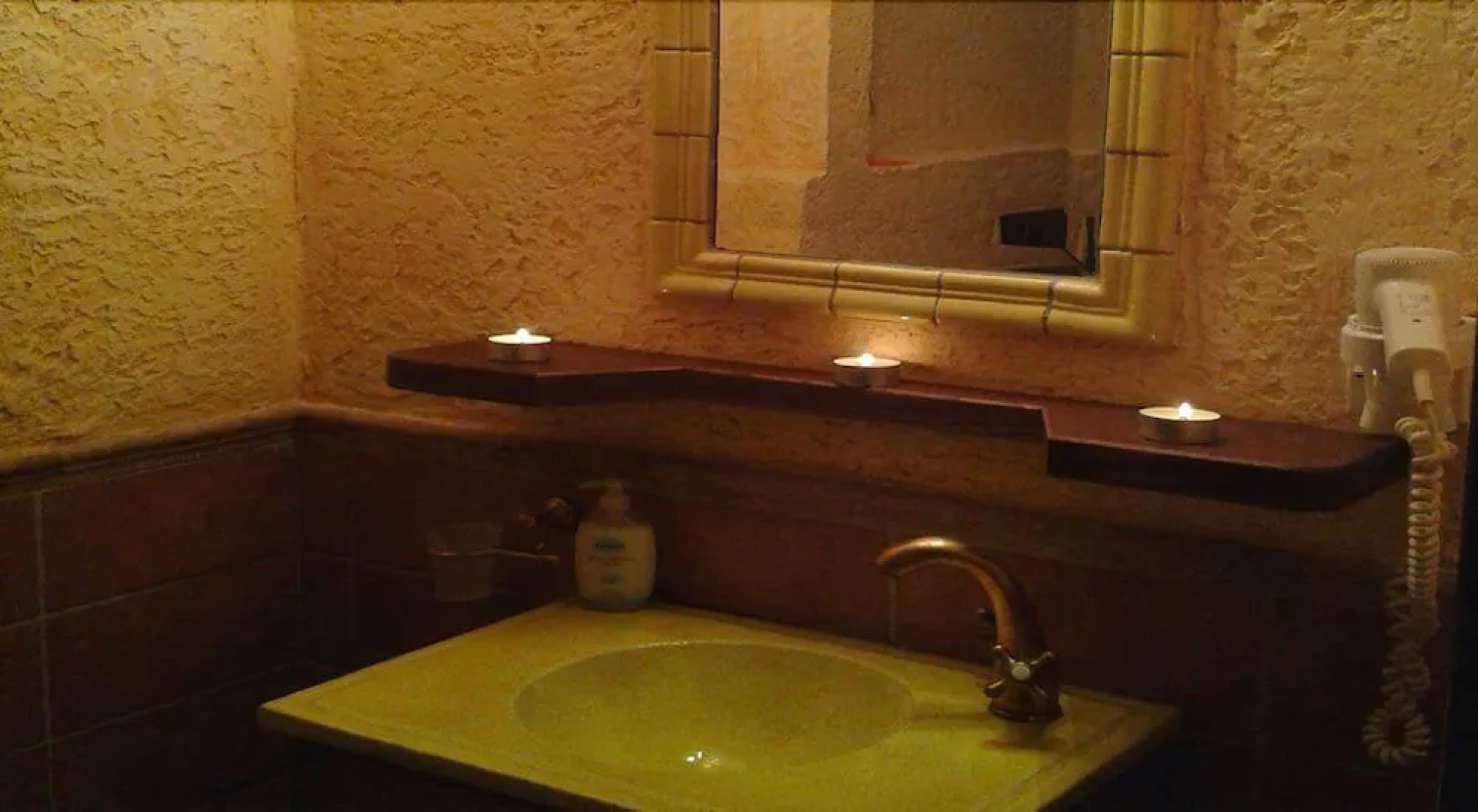 Smaragdi Luxury Apartments