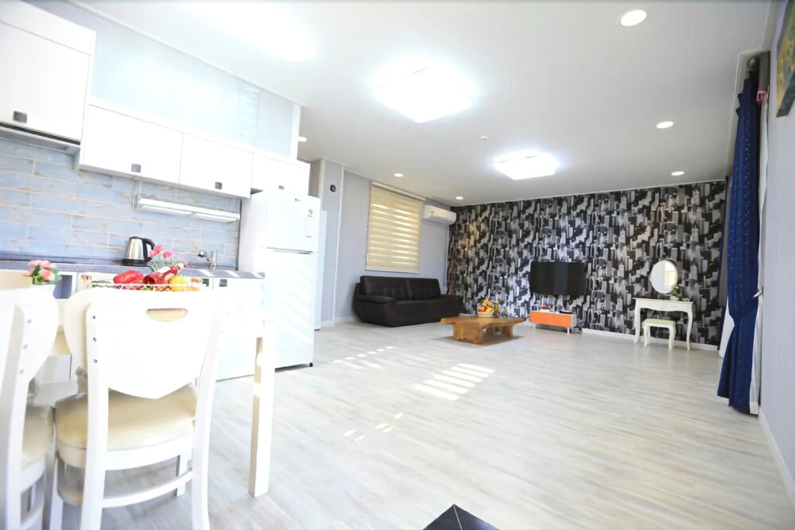 Buan Mohyang Crystal Pension