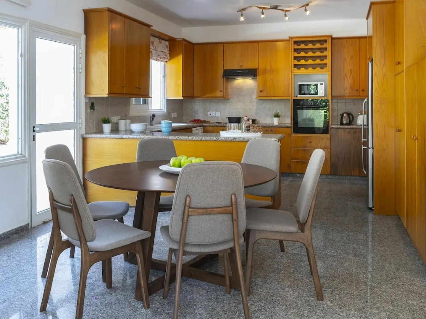 Meneou Seaside Mansion 7