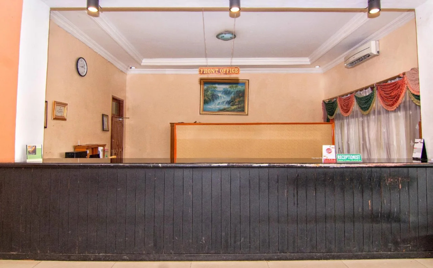 Capital O 2205 Hotel 3 Intan