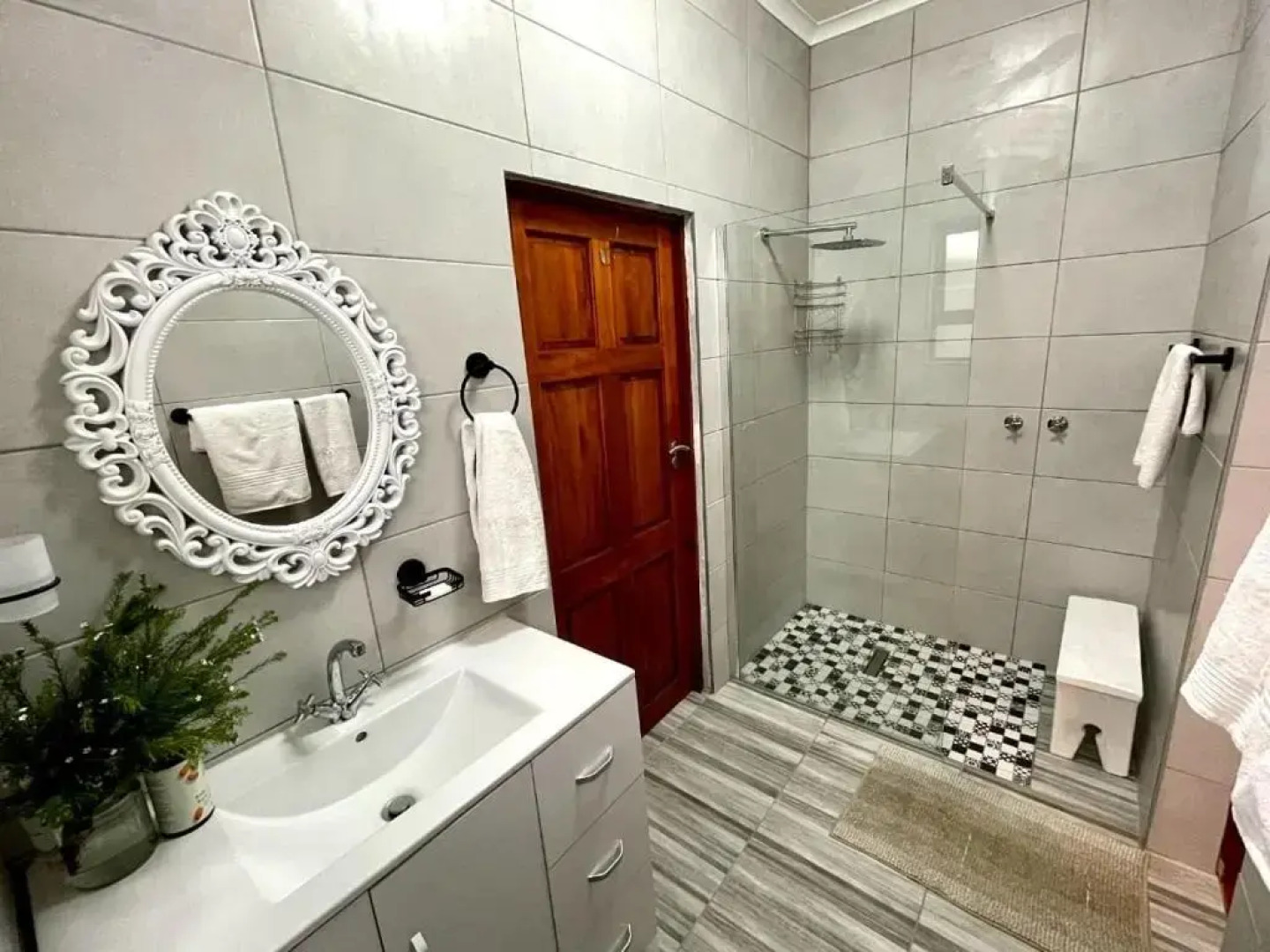 Oyster Bay Ten On Tornyn