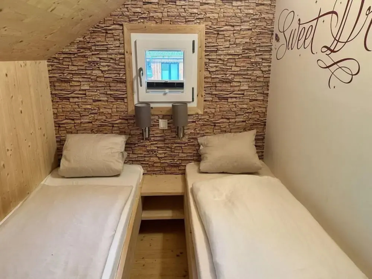 Appealing Chalet Near ski Slope
