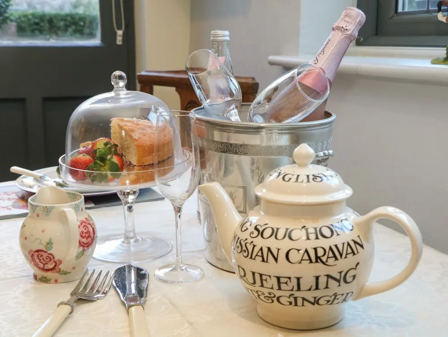 The Old Clock Makers