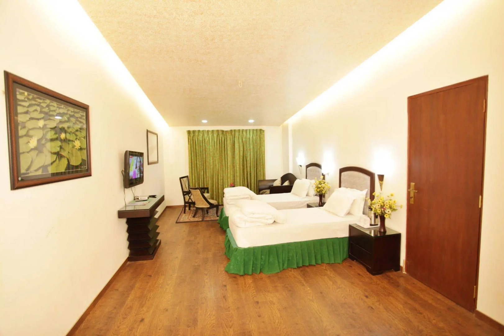 Hotel Grand Mumtaz Towers