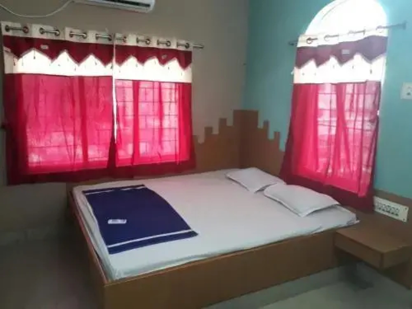 Neelanjana's Hotel Hindustan