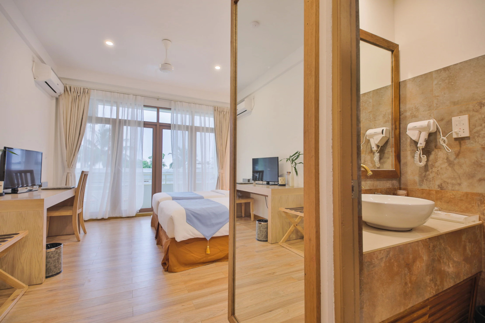 Бутик-отель Plumeria Maldives