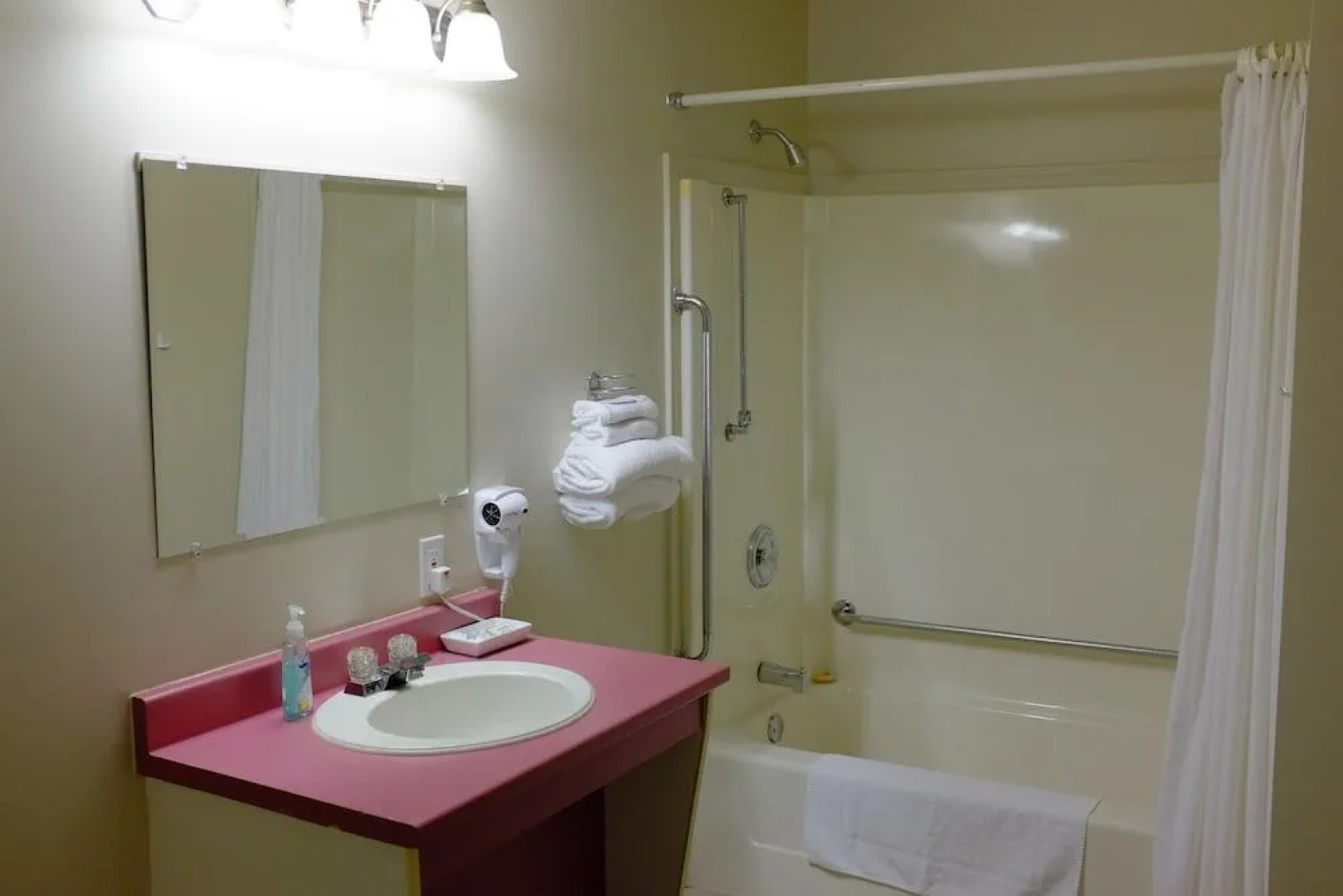 Hotel Robin Hood and Suites