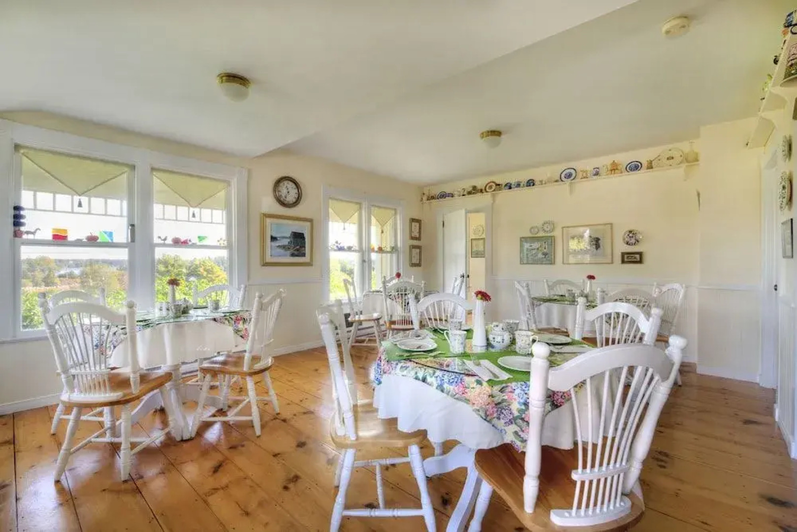 Bayview Pines Country Inn Apartments