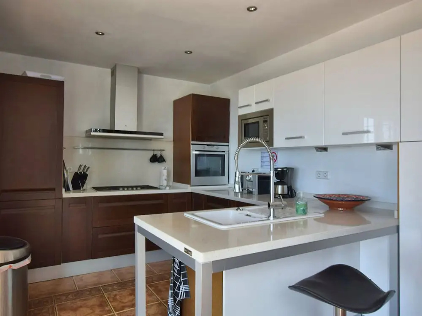 Gorgeous Villa in Sayalonga Costa del Sol with Swimming Pool