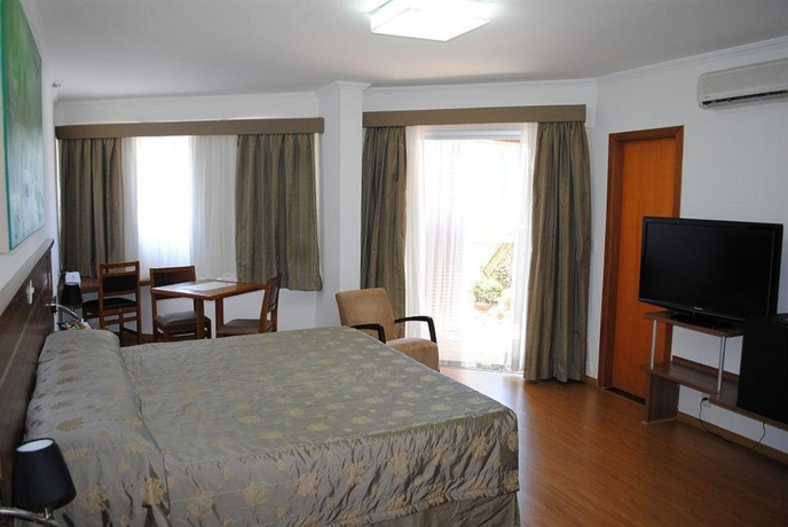 Faro Hotel São José dos Campos