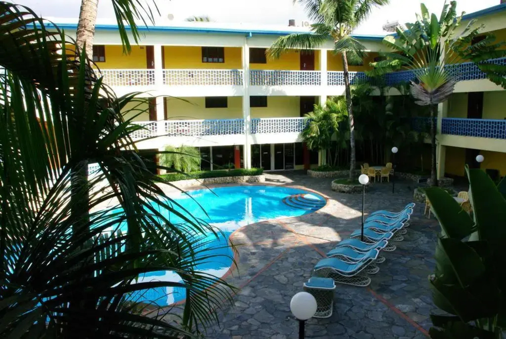 Acuarium Suite Resort