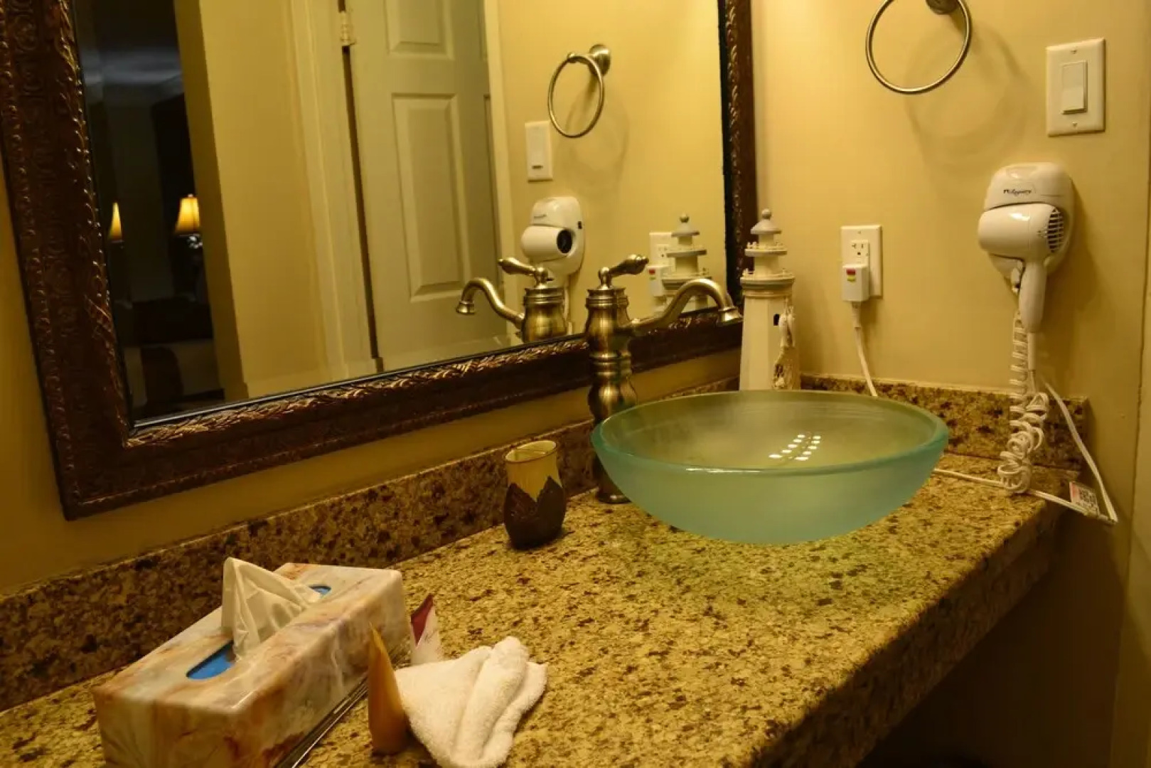 Econo Lodge Inn & Suites Fort Lauderdale North