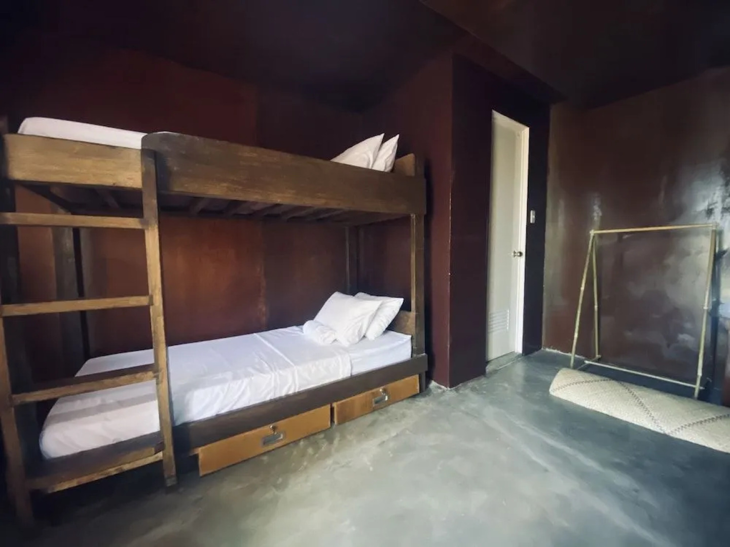 Cocovana Beach Resort - Hostel - Adults Only