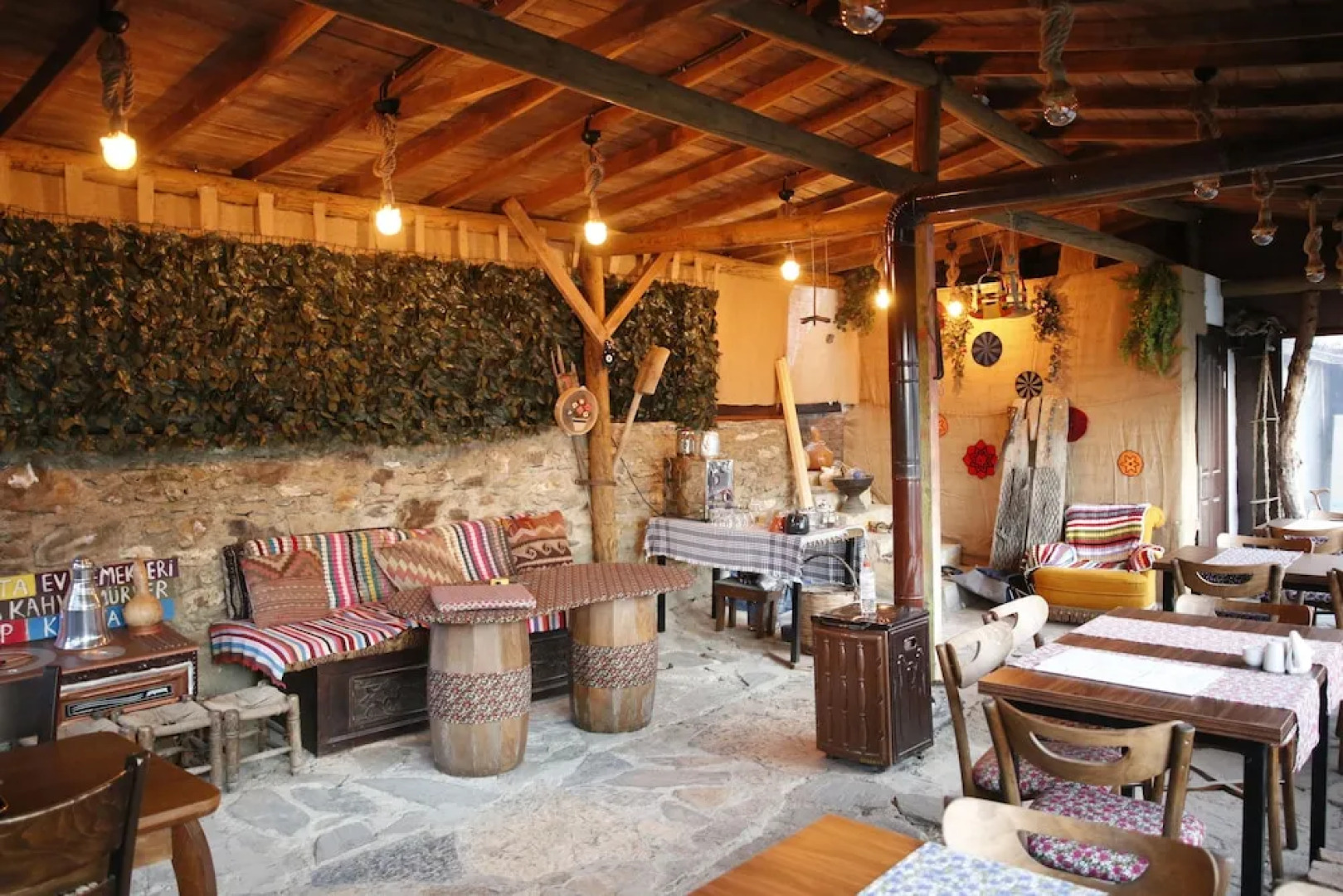 Shiraz Hotel & Restaurant