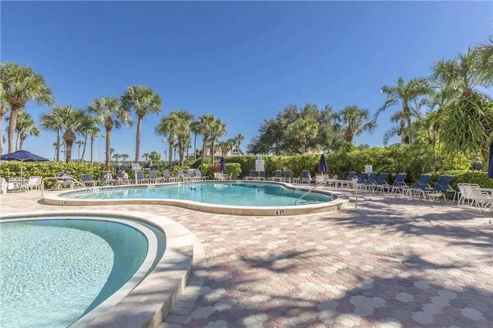 Harbor Towers Yacht Pool 1 Br Condo by RedAwning