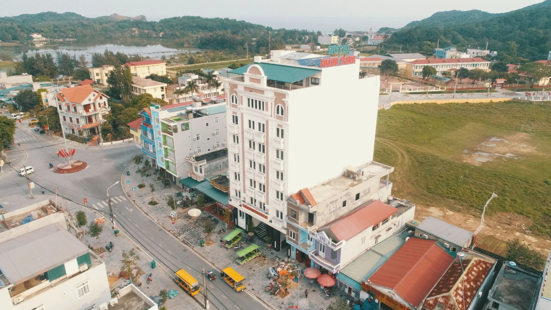 Hoang Trung Hotel