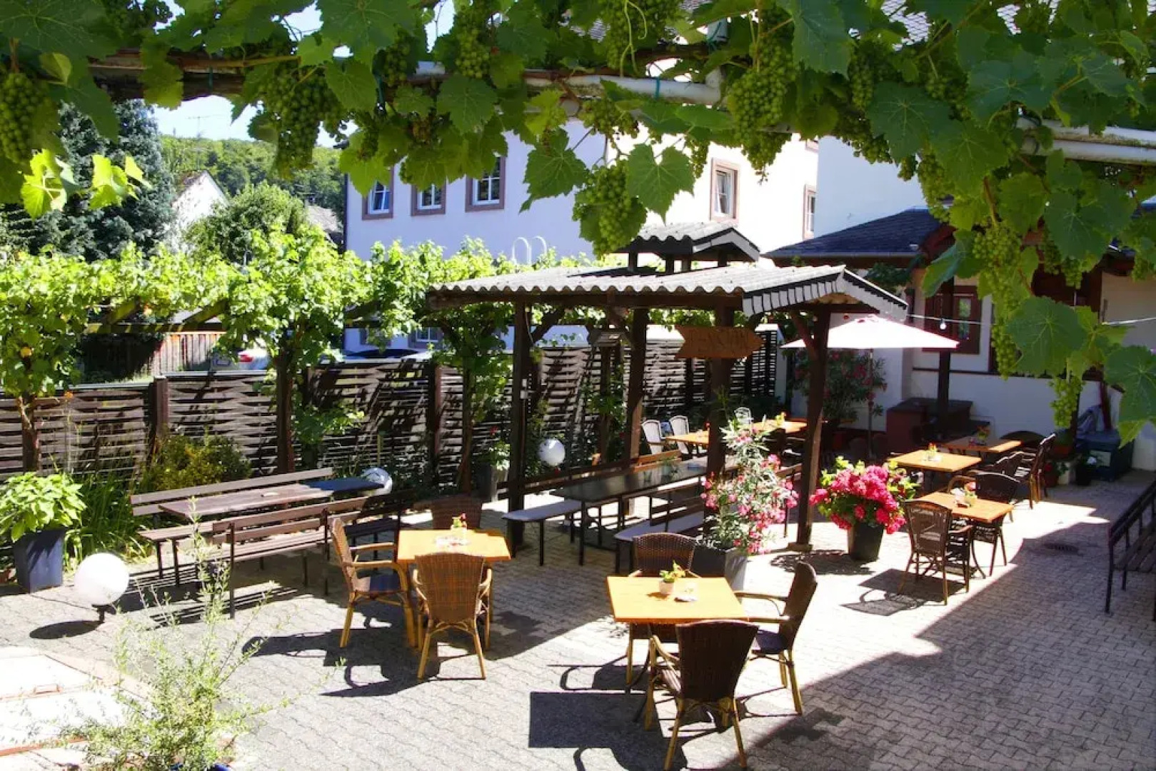 Weingut Gästezimmer Fröhliches Weinfass