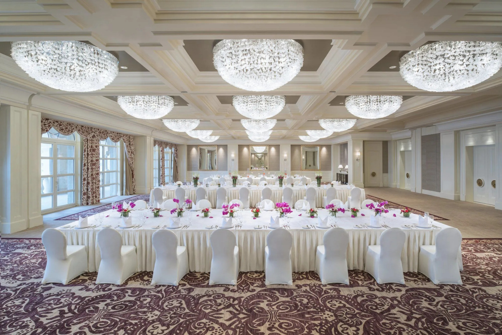 The Castle Hotel, a Luxury Collection Hotel, Dalian