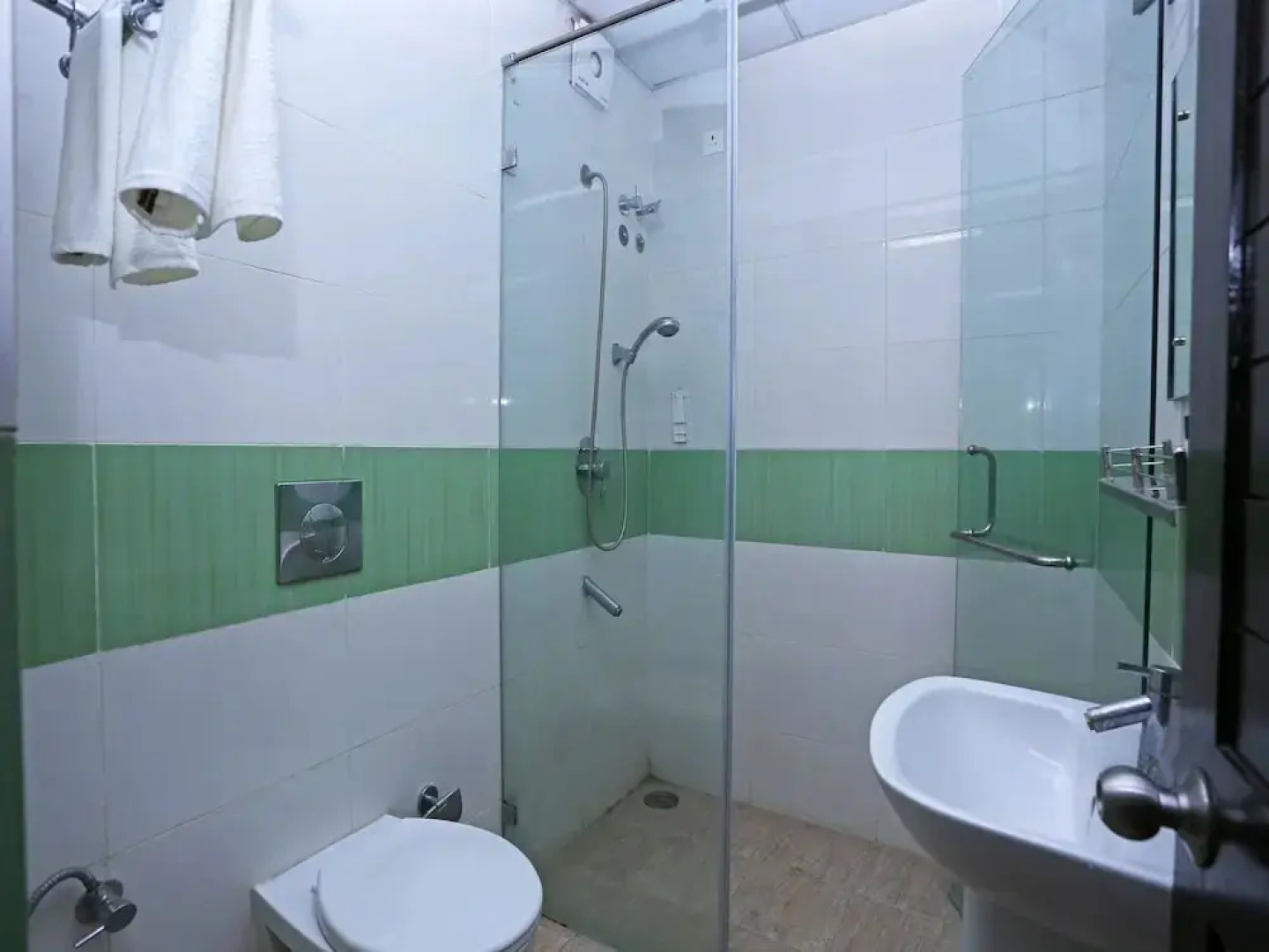 Hotel Udayee International