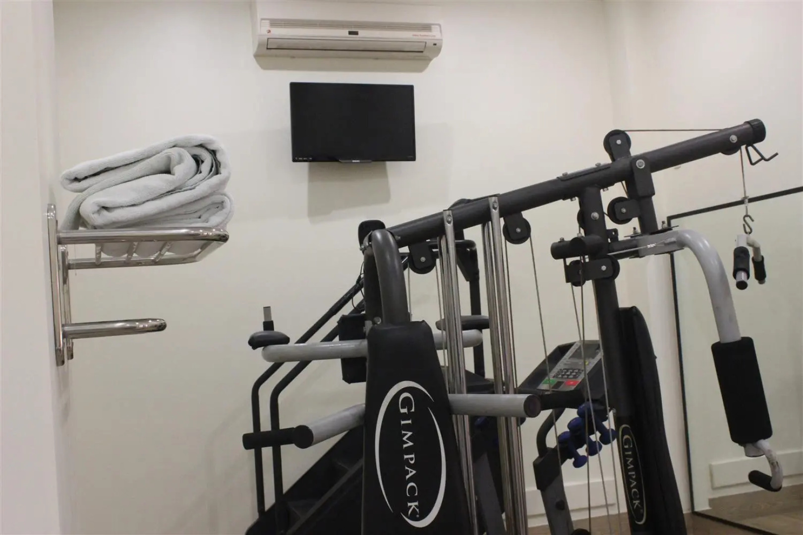 Hafersons Inn Hotel & Suites