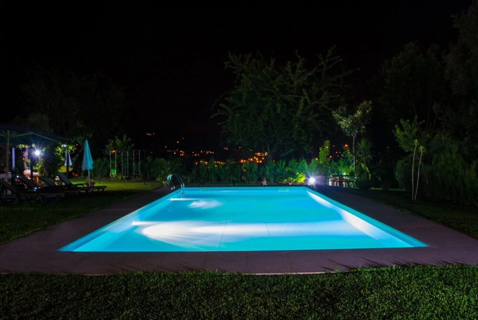 Pet Friendly BBQ Mesa de Jogos Mystay