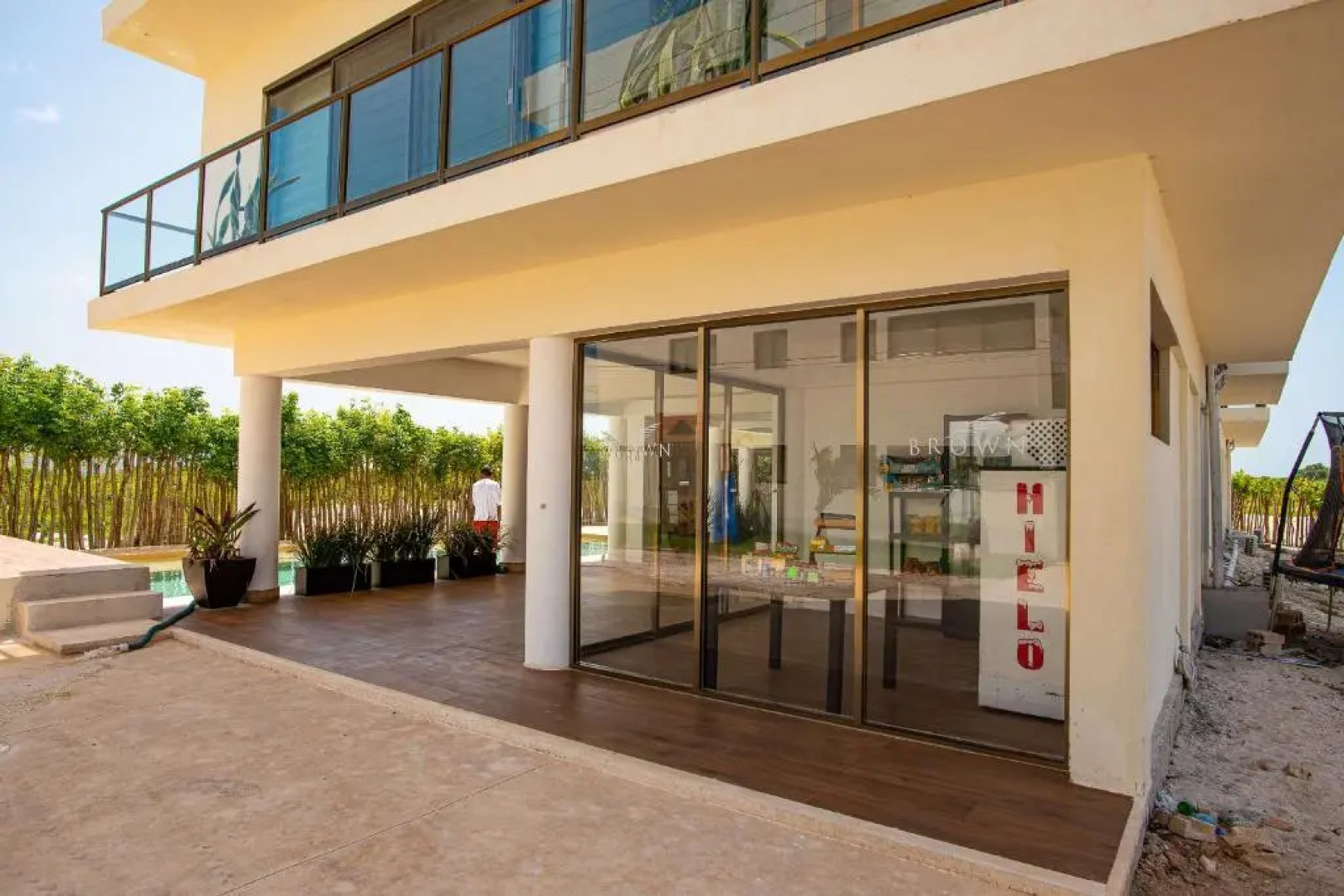 Two Lux BEACHFRONT Penthouses, 2 Jacuzzi, 2 Rooftops, 2 Pools, Gym, Kid's Club, Bar