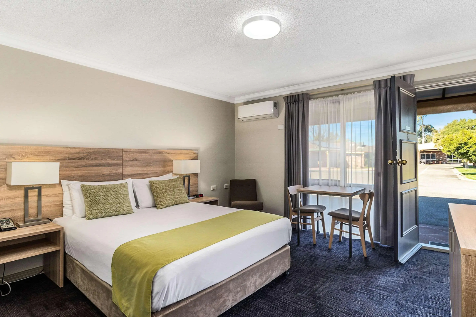Quality Inn Carriage House Wagga Wagga