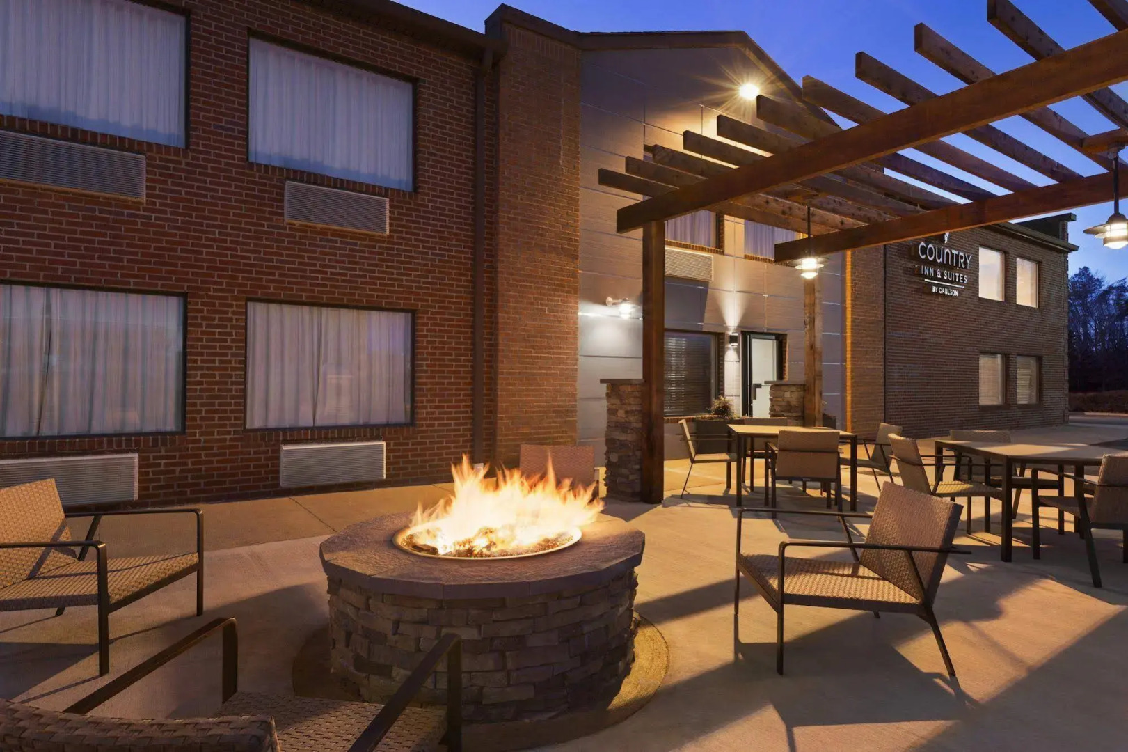 Country Inn & Suites by Radisson, Dahlgren-King George, VA