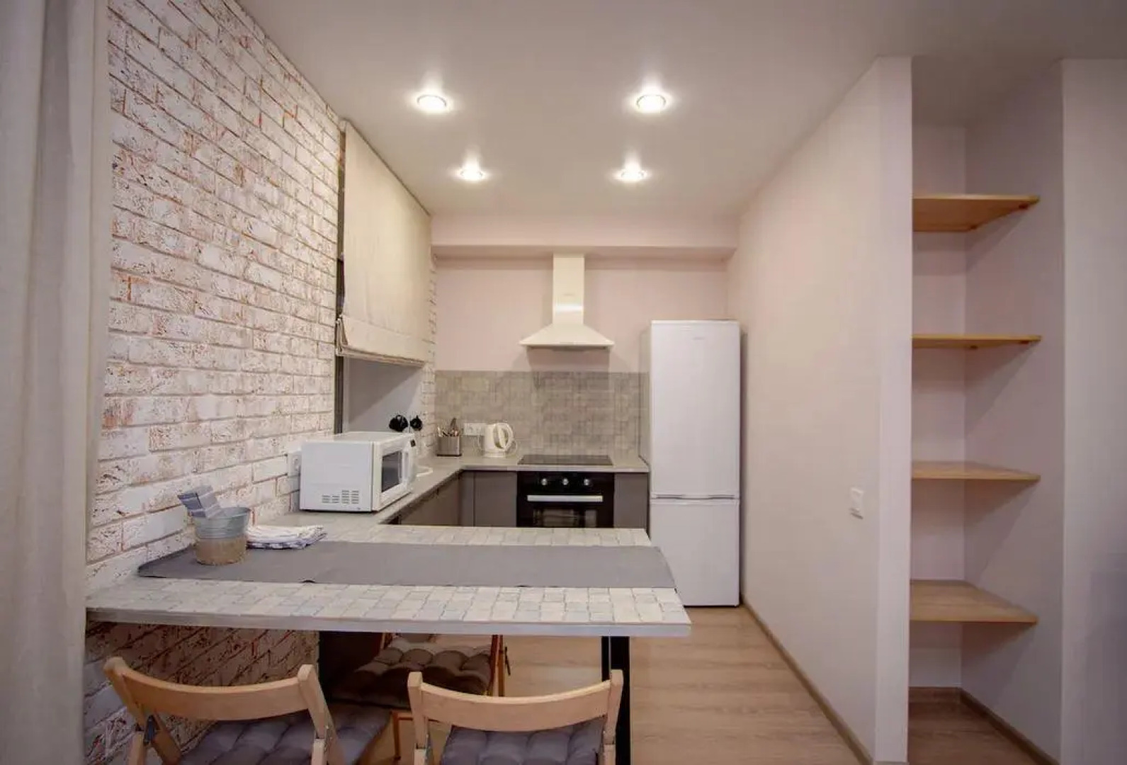 ABC Apartmens (ЭйБиСи Апартментс) на улице Декабристов