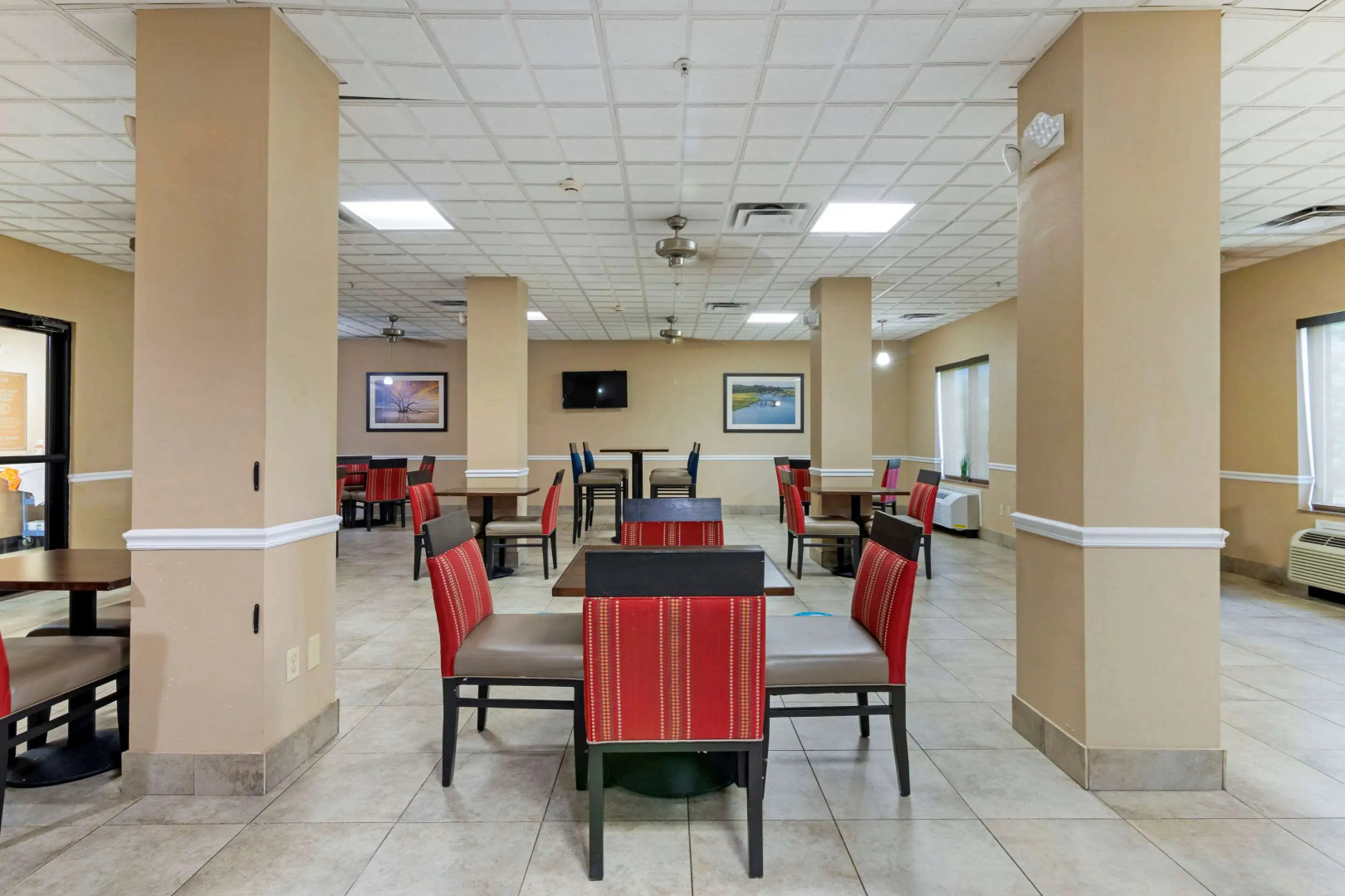 Comfort Suites Savannah North I-95