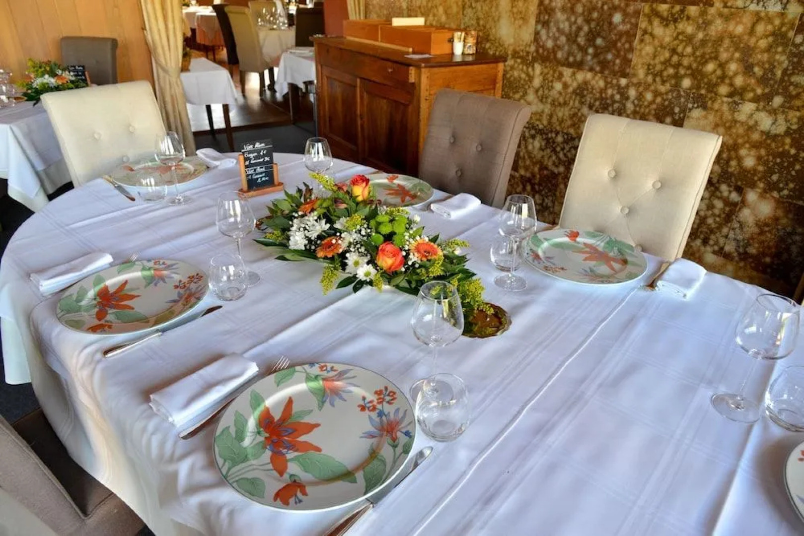 Logis Hostellerie du Lion d'Or