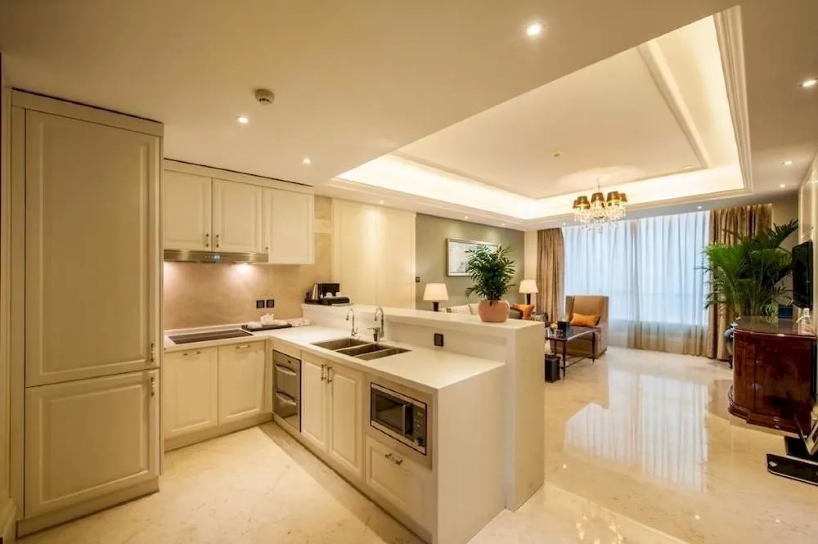 Zhongmao Haiyue Hotel