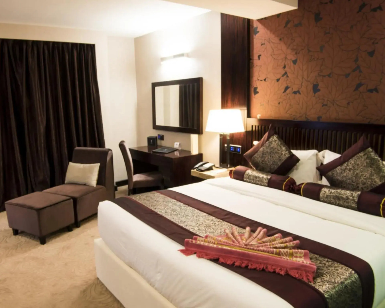 Royale Signature Hotel