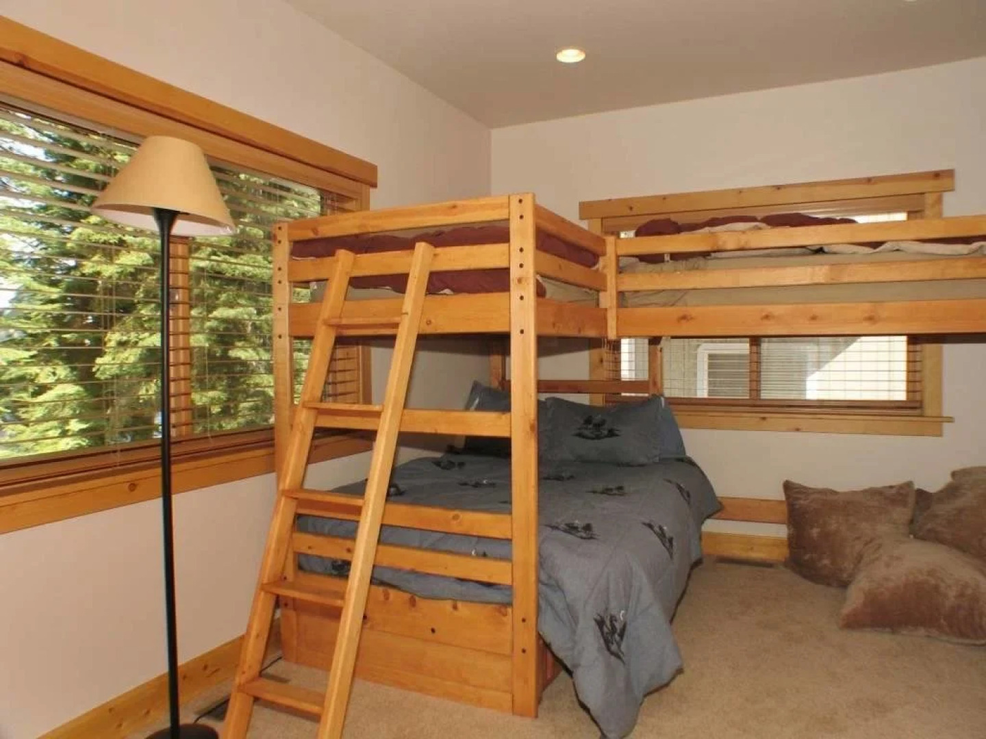 The White Wolf Lodge by RedAwning